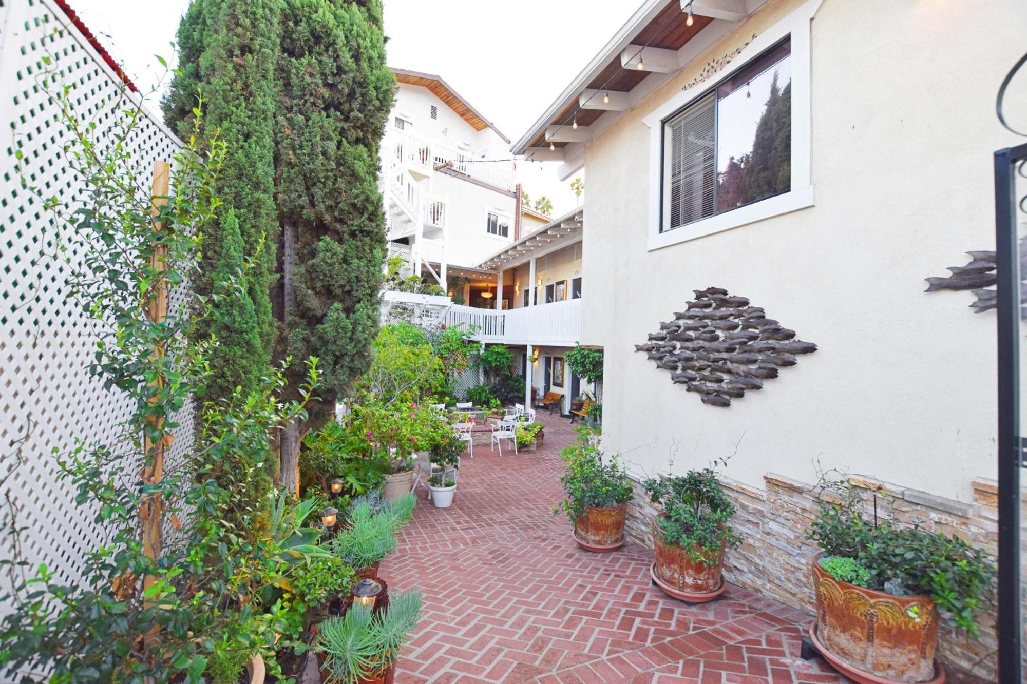 Catalina Courtyard Suites Avalon Eksteriør billede